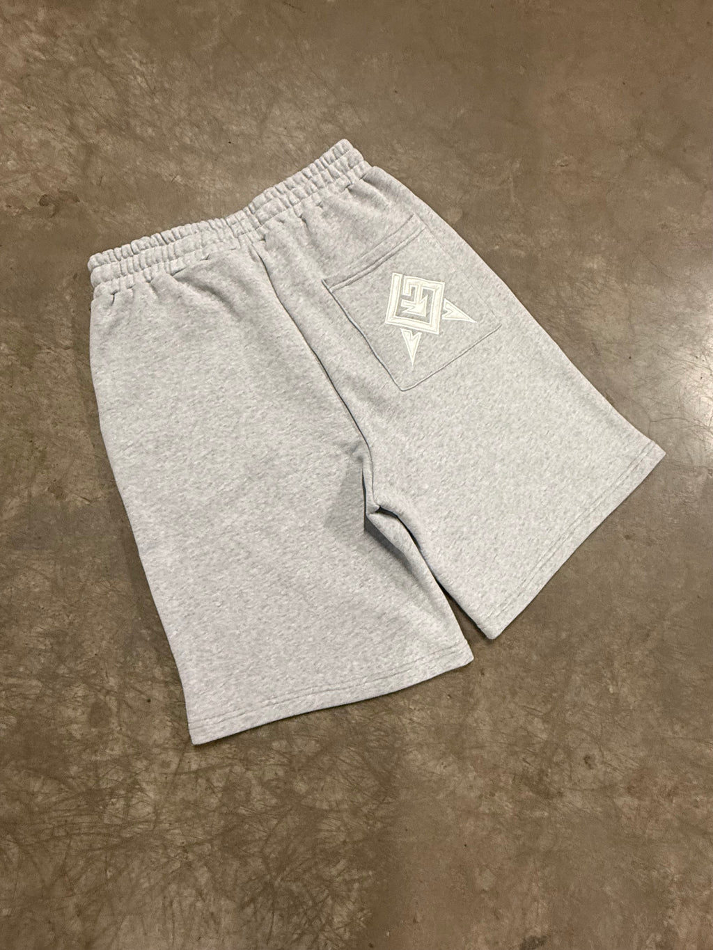 Azteca Stash Shorts - Grey/White